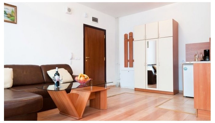 Hotel Flora Main Building poza 10