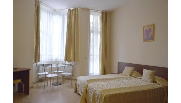 Persey Flora Apartments poza 3