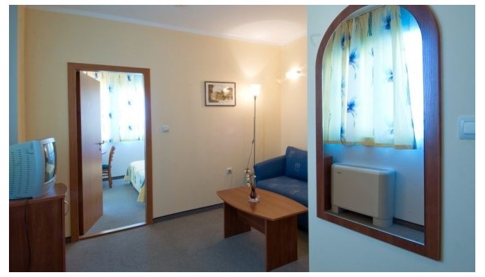 Paraiso Beach & Theopolis Complex poza 5