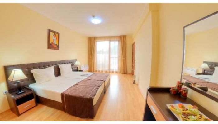 Complex Kamelia poza 5