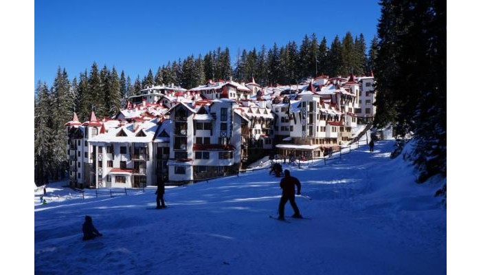 The Castle Complex poza 2