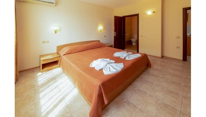 Rose Village poza 15